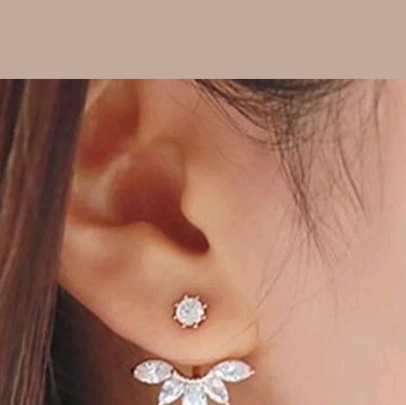 Jewelry - Picture 3 of 3